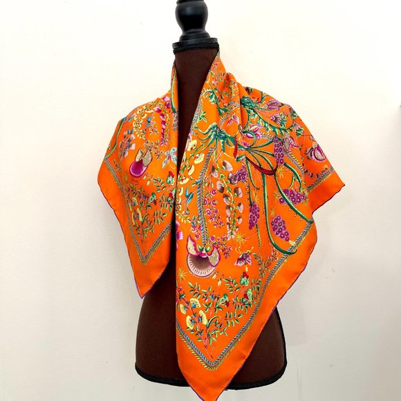 New Gucci Scarf Floral Orange Green Multicolor Flora Silk Wrap - Picture 3 of 12